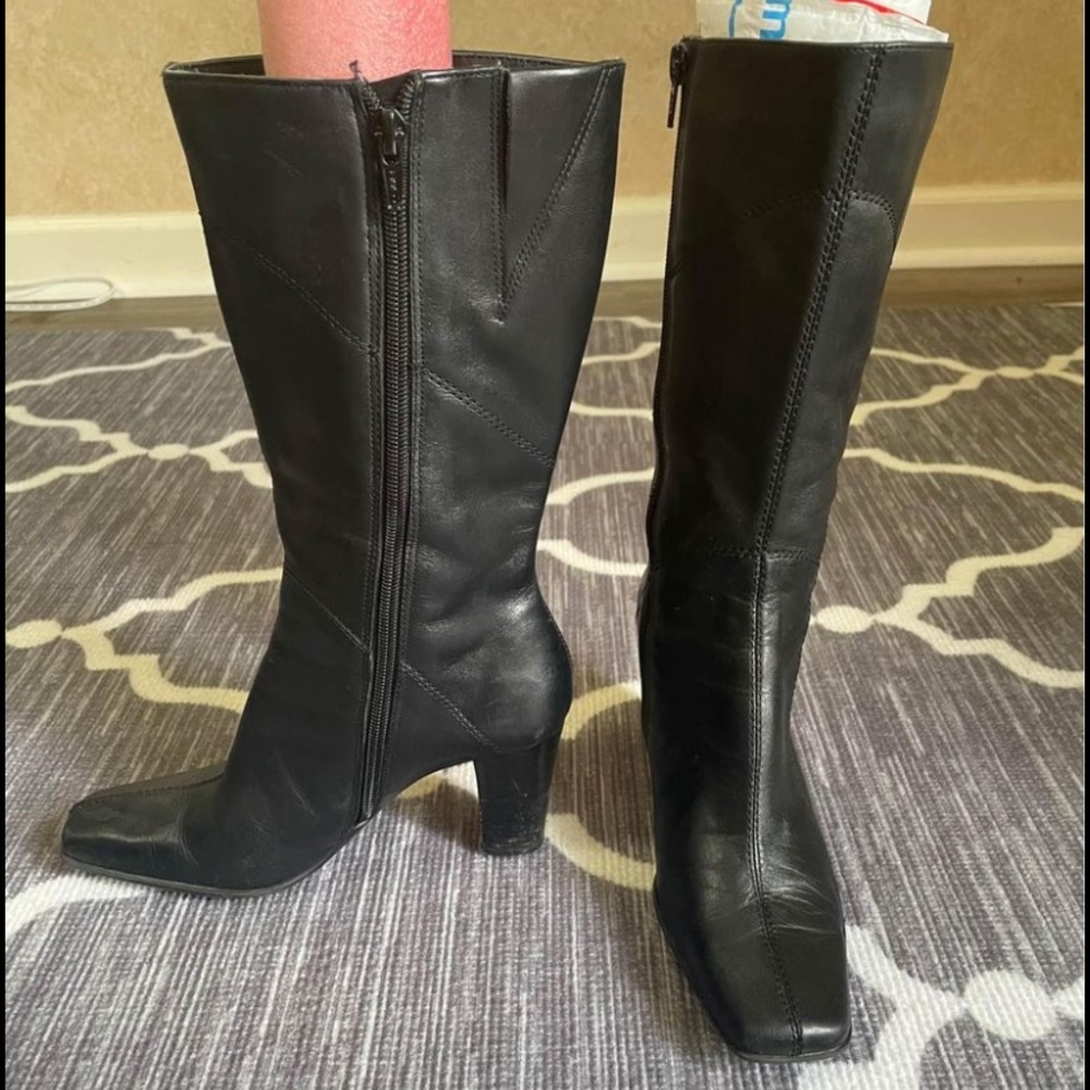 Bandolino Leather Mid High Black Boots